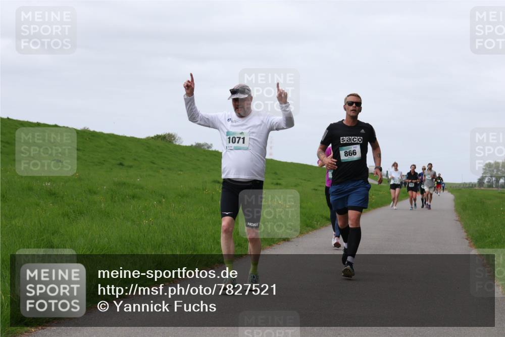 04.05.2025 - 8. Wedeler Halbmarathon Yannick Fuchs http://msf.ph/oto/7827521 04.05.2025 11:34:30 Laufen 1071, 866 meine-sportfotos.de