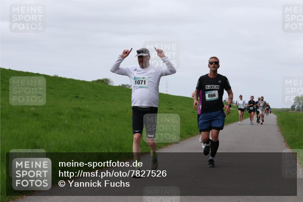 04.05.2025 - 8. Wedeler Halbmarathon Yannick Fuchs http://msf.ph/oto/7827526 04.05.2025 11:34:30 Laufen 1071, 117, 867, 866 meine-sportfotos.de
