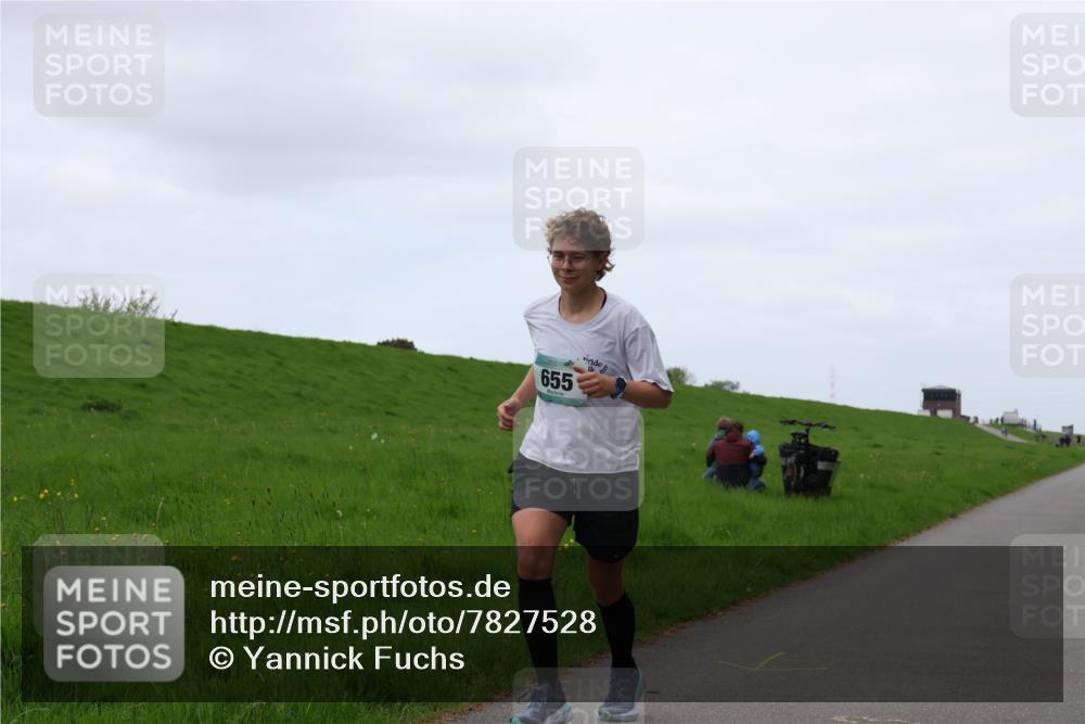 04.05.2025 - 8. Wedeler Halbmarathon Yannick Fuchs http://msf.ph/oto/7827528 04.05.2025 11:15:03 Laufen 655 meine-sportfotos.de