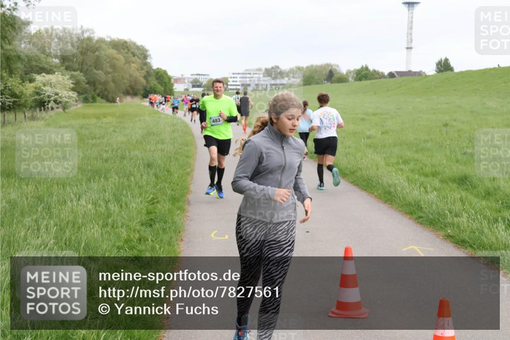 04.05.2025 - 8. Wedeler Halbmarathon Yannick Fuchs http://msf.ph/oto/7827561 04.05.2025 11:15:09 Laufen 483 meine-sportfotos.de