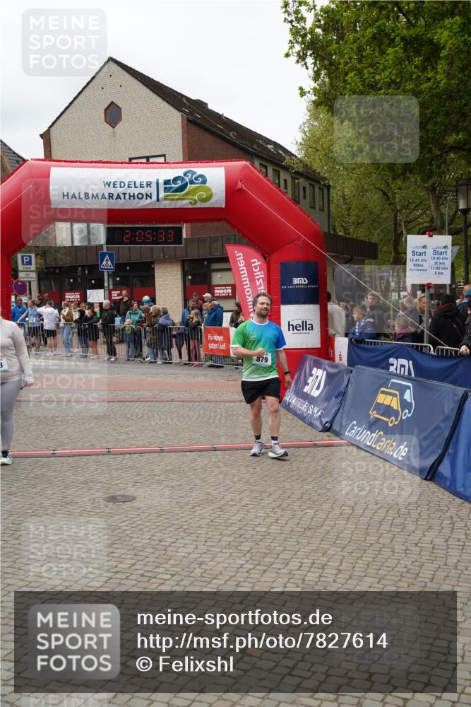 04.05.2025 - 8. Wedeler Halbmarathon Felixshl http://msf.ph/oto/7827614 04.05.2025 12:05:31 Ziel 328, 879 meine-sportfotos.de