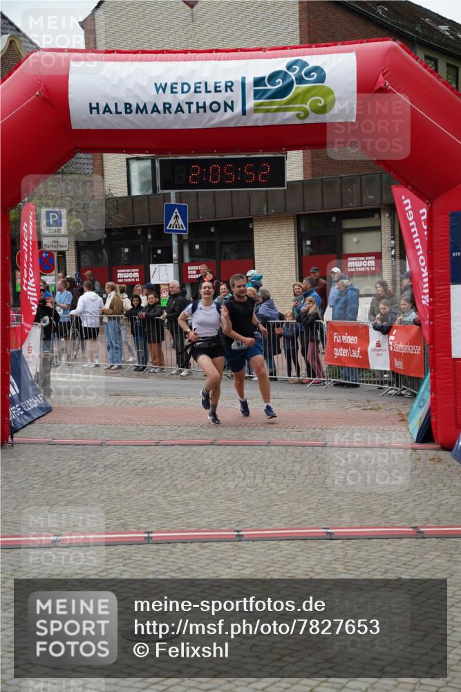 04.05.2025 - 8. Wedeler Halbmarathon Felixshl http://msf.ph/oto/7827653 04.05.2025 12:05:50 Ziel 45, 91, 92 meine-sportfotos.de