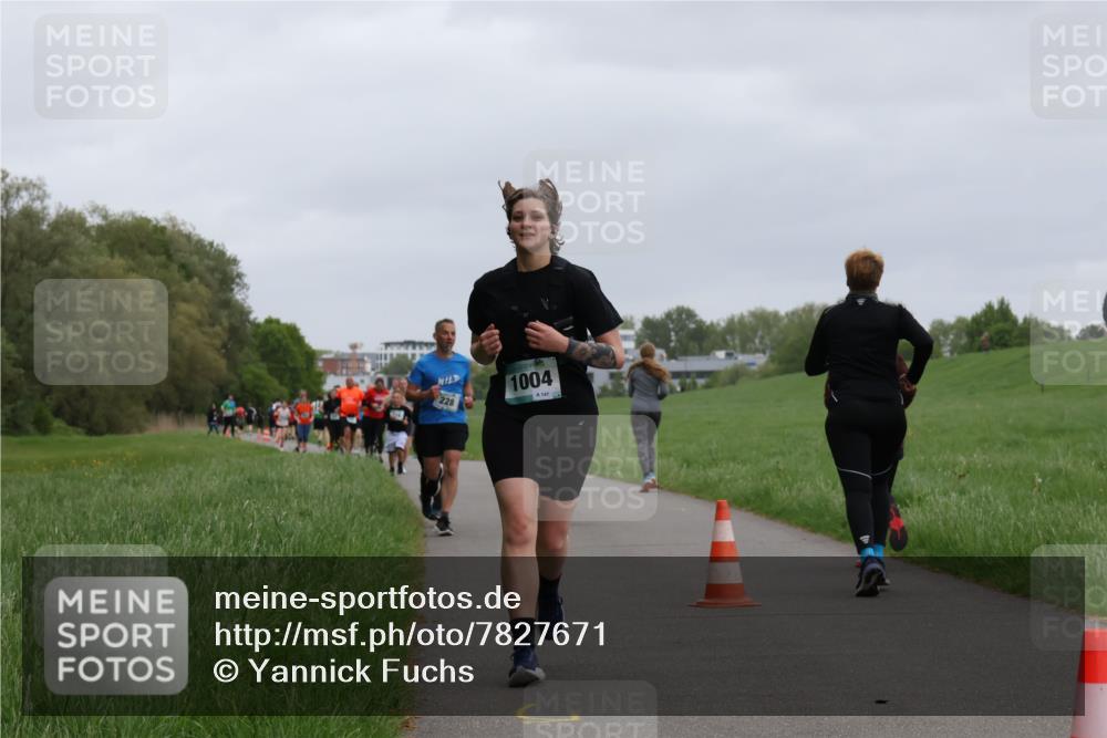 04.05.2025 - 8. Wedeler Halbmarathon Yannick Fuchs http://msf.ph/oto/7827671 04.05.2025 11:15:25 Laufen 1004, 228 meine-sportfotos.de