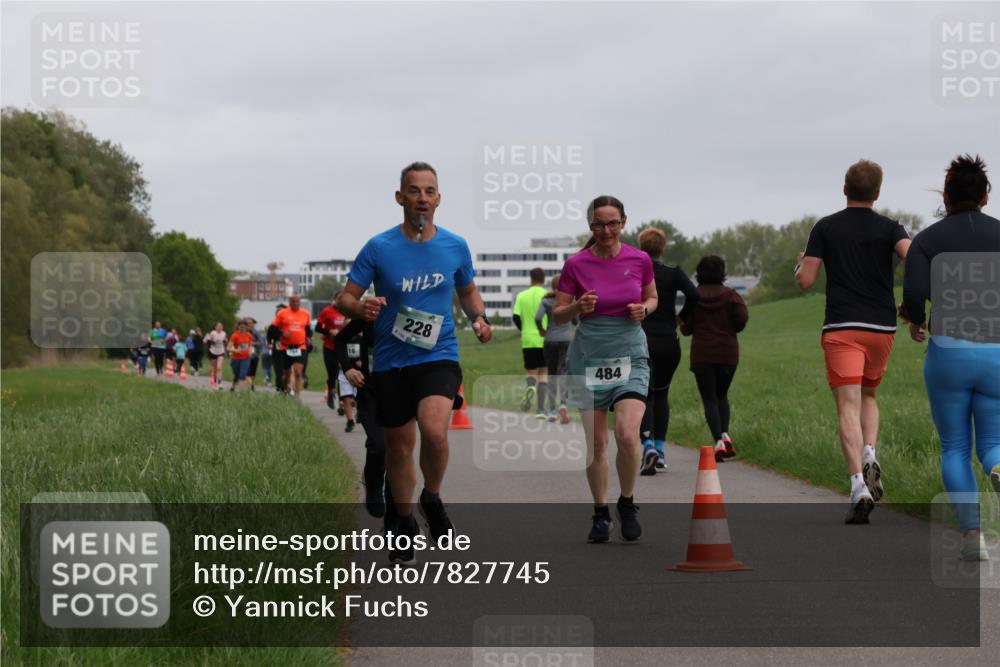 04.05.2025 - 8. Wedeler Halbmarathon Yannick Fuchs http://msf.ph/oto/7827745 04.05.2025 11:15:29 Laufen 16, 8154, 228, 484 meine-sportfotos.de