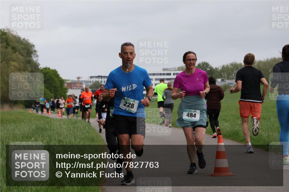 04.05.2025 - 8. Wedeler Halbmarathon Yannick Fuchs http://msf.ph/oto/7827763 04.05.2025 11:15:29 Laufen 154, 228, 484 meine-sportfotos.de