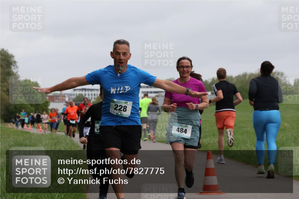 04.05.2025 - 8. Wedeler Halbmarathon Yannick Fuchs http://msf.ph/oto/7827775 04.05.2025 11:15:30 Laufen 228, 154, 484 meine-sportfotos.de