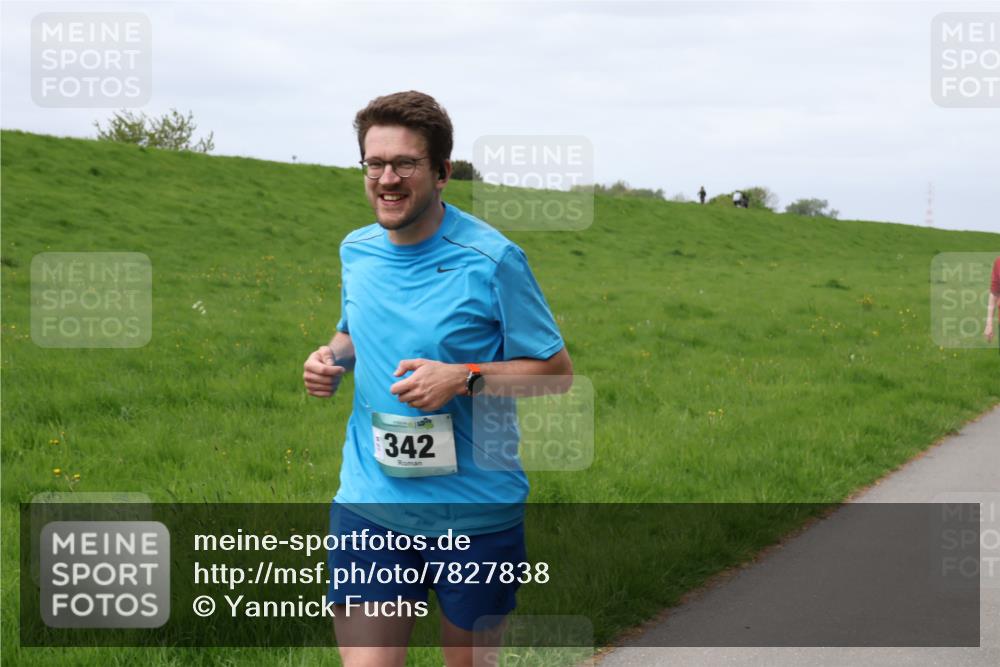 04.05.2025 - 8. Wedeler Halbmarathon Yannick Fuchs http://msf.ph/oto/7827838 04.05.2025 11:57:46 Laufen 342 meine-sportfotos.de