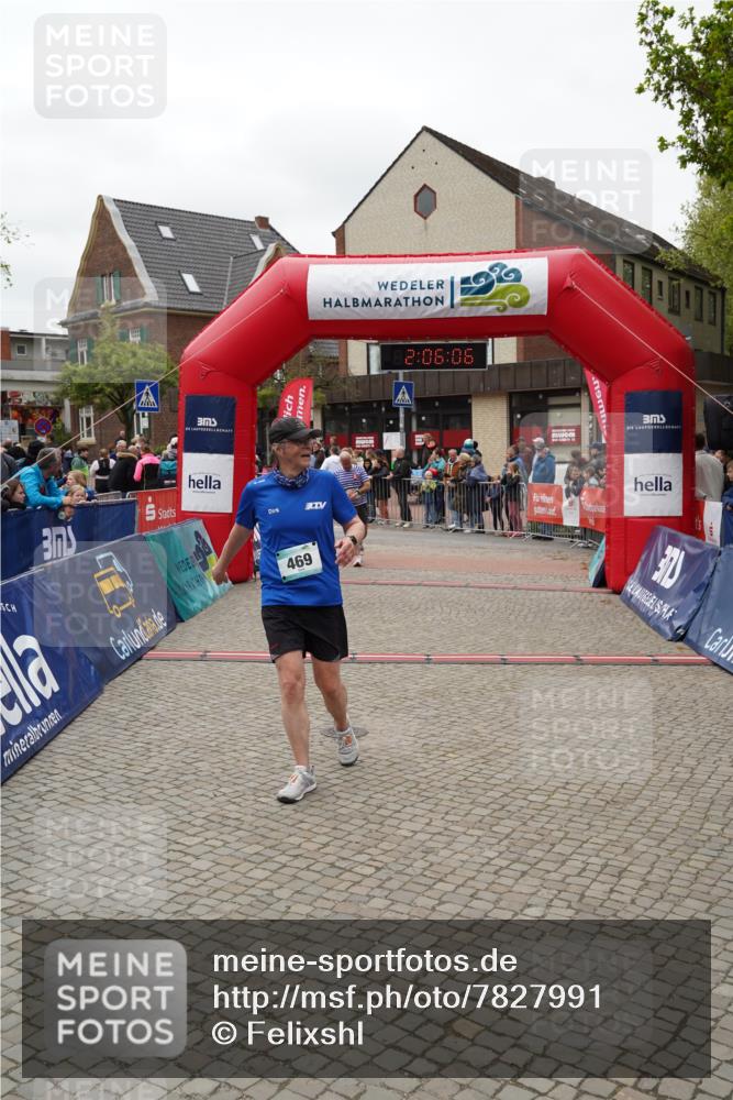 04.05.2025 - 8. Wedeler Halbmarathon Felixshl http://msf.ph/oto/7827991 04.05.2025 12:06:03 Ziel 445, 469 meine-sportfotos.de