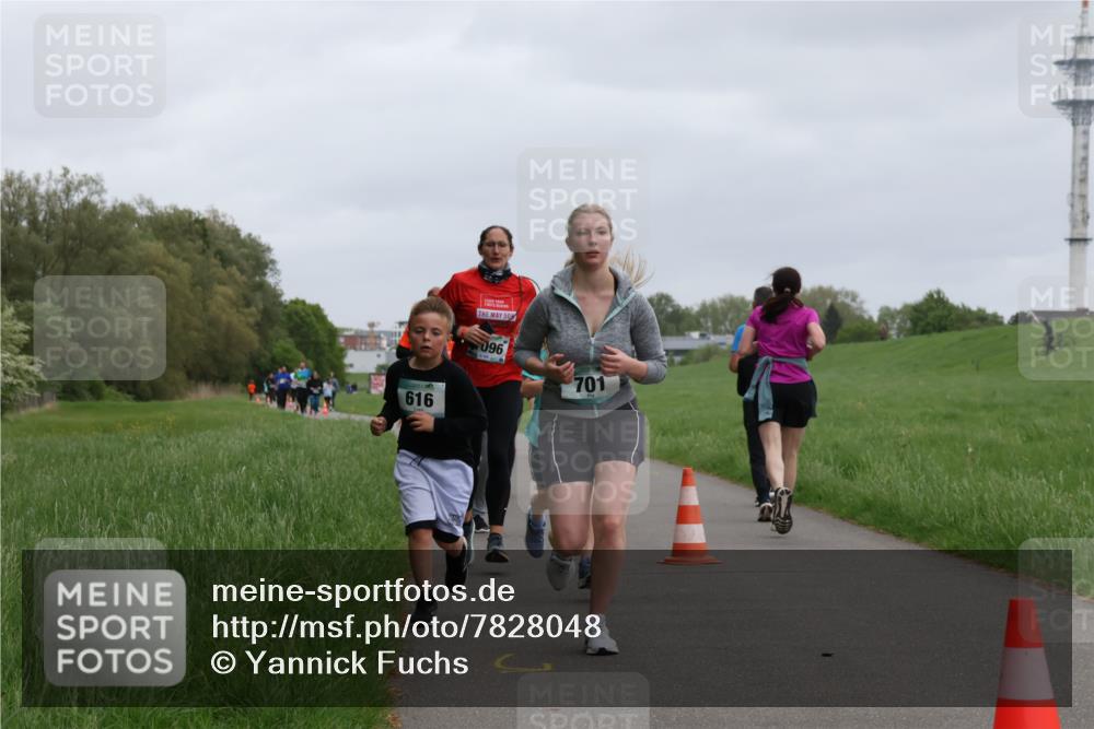 04.05.2025 - 8. Wedeler Halbmarathon Yannick Fuchs http://msf.ph/oto/7828048 04.05.2025 11:15:41 Laufen 616, 50, 096, 701 meine-sportfotos.de