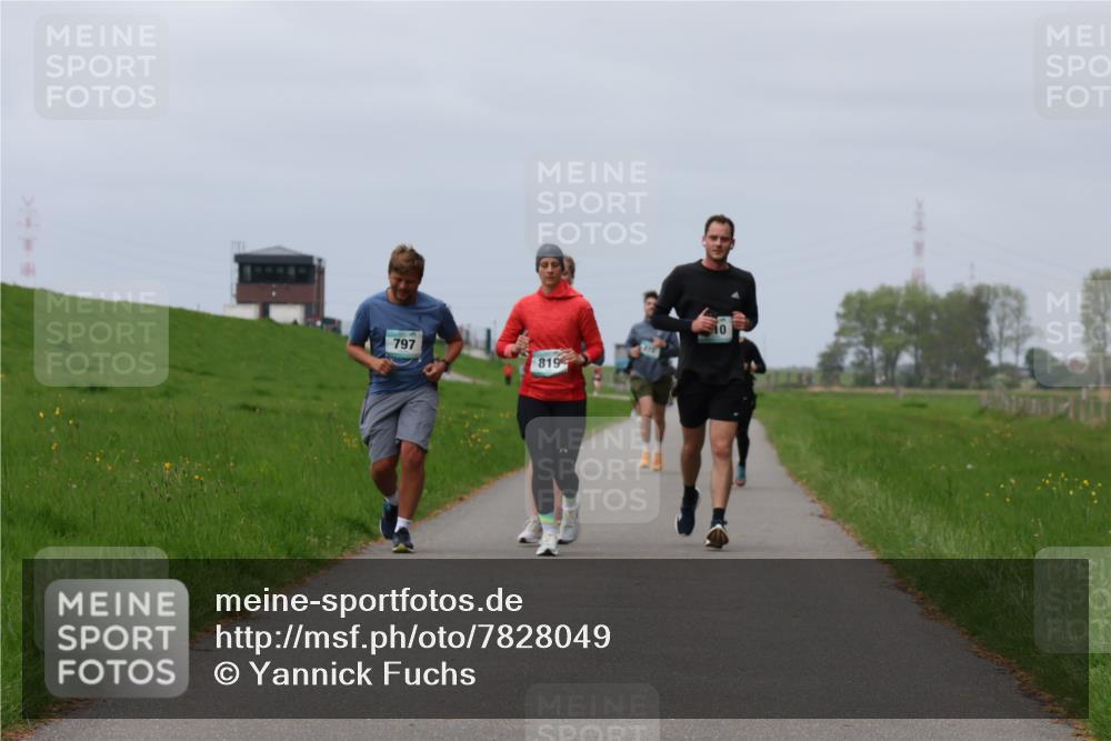04.05.2025 - 8. Wedeler Halbmarathon Yannick Fuchs http://msf.ph/oto/7828049 04.05.2025 11:58:37 Laufen 797, 819 meine-sportfotos.de
