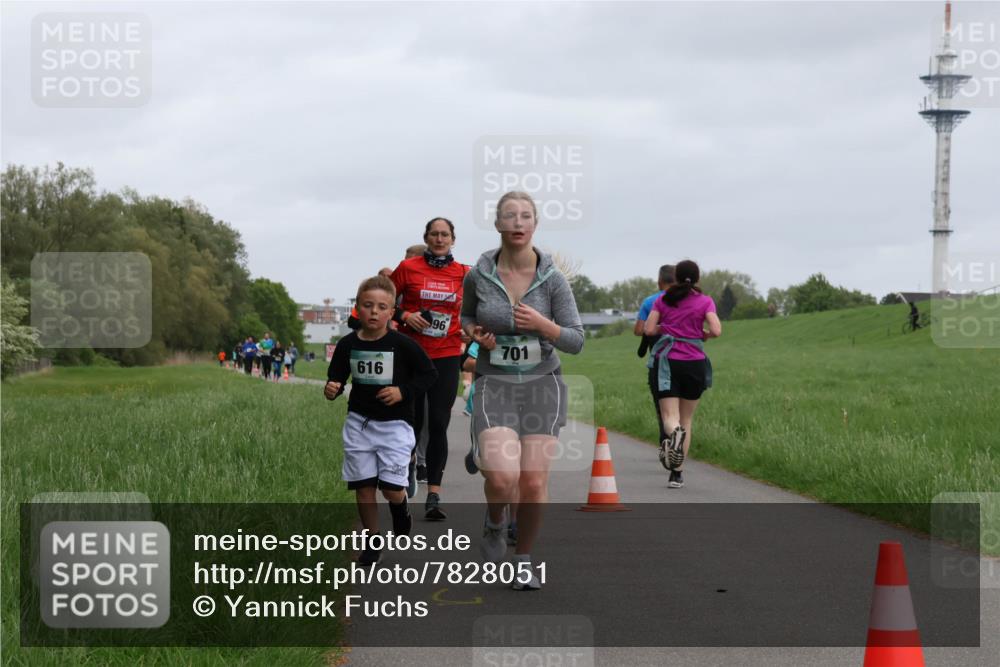 04.05.2025 - 8. Wedeler Halbmarathon Yannick Fuchs http://msf.ph/oto/7828051 04.05.2025 11:15:41 Laufen 616, 96, 701 meine-sportfotos.de