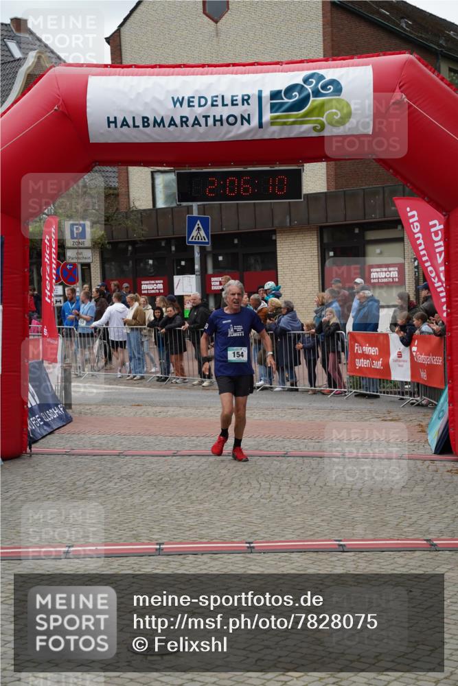 04.05.2025 - 8. Wedeler Halbmarathon Felixshl http://msf.ph/oto/7828075 04.05.2025 12:06:08 Ziel 154, 445 meine-sportfotos.de