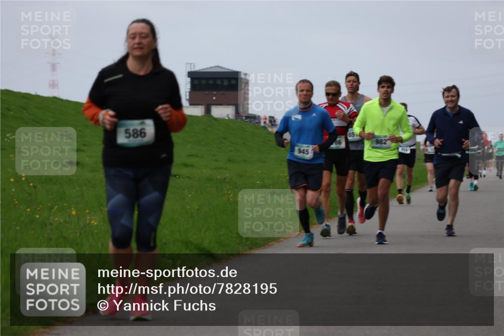 04.05.2025 - 8. Wedeler Halbmarathon Yannick Fuchs http://msf.ph/oto/7828195 04.05.2025 11:35:02 Laufen 14, 586, 851, 86, 982, 256, 945 meine-sportfotos.de
