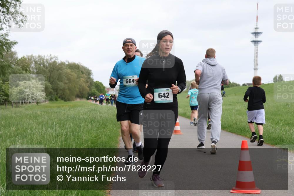 04.05.2025 - 8. Wedeler Halbmarathon Yannick Fuchs http://msf.ph/oto/7828227 04.05.2025 11:15:50 Laufen 564, 642 meine-sportfotos.de