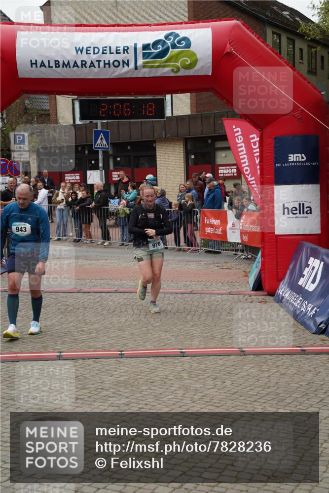 04.05.2025 - 8. Wedeler Halbmarathon Felixshl http://msf.ph/oto/7828236 04.05.2025 12:06:16 Ziel 142, 943, 970 meine-sportfotos.de