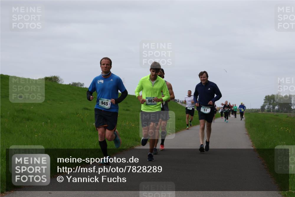 04.05.2025 - 8. Wedeler Halbmarathon Yannick Fuchs http://msf.ph/oto/7828289 04.05.2025 11:35:08 Laufen 945, 982, 51 meine-sportfotos.de