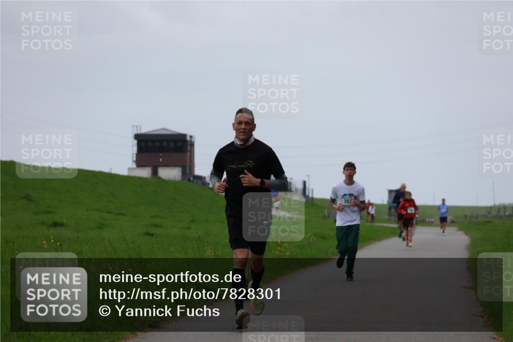 04.05.2025 - 8. Wedeler Halbmarathon Yannick Fuchs http://msf.ph/oto/7828301 04.05.2025 11:15:58 Laufen 352 meine-sportfotos.de