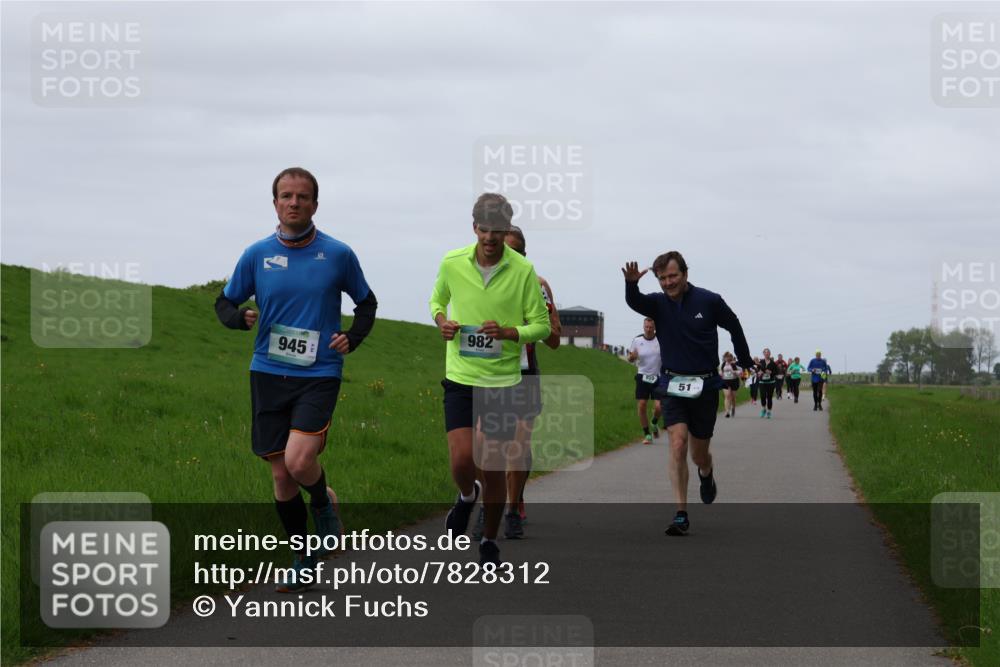 04.05.2025 - 8. Wedeler Halbmarathon Yannick Fuchs http://msf.ph/oto/7828312 04.05.2025 11:35:09 Laufen 945, 982, 51 meine-sportfotos.de