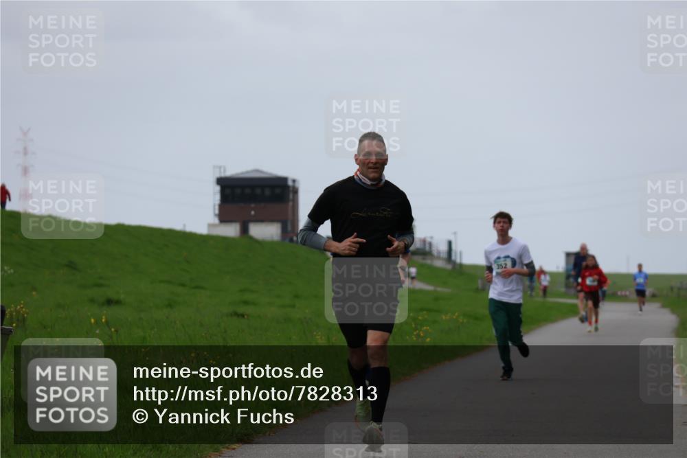 04.05.2025 - 8. Wedeler Halbmarathon Yannick Fuchs http://msf.ph/oto/7828313 04.05.2025 11:15:58 Laufen 352 meine-sportfotos.de
