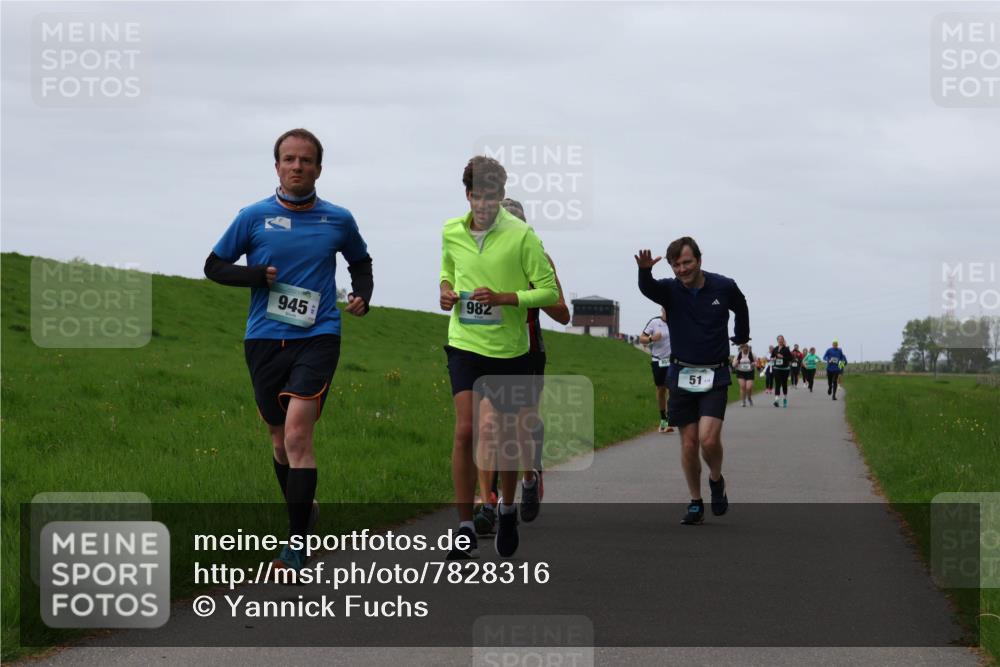 04.05.2025 - 8. Wedeler Halbmarathon Yannick Fuchs http://msf.ph/oto/7828316 04.05.2025 11:35:09 Laufen 945, 982, 51 meine-sportfotos.de
