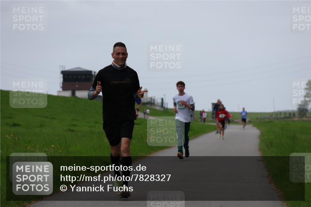 04.05.2025 - 8. Wedeler Halbmarathon Yannick Fuchs http://msf.ph/oto/7828327 04.05.2025 11:15:59 Laufen 152 meine-sportfotos.de