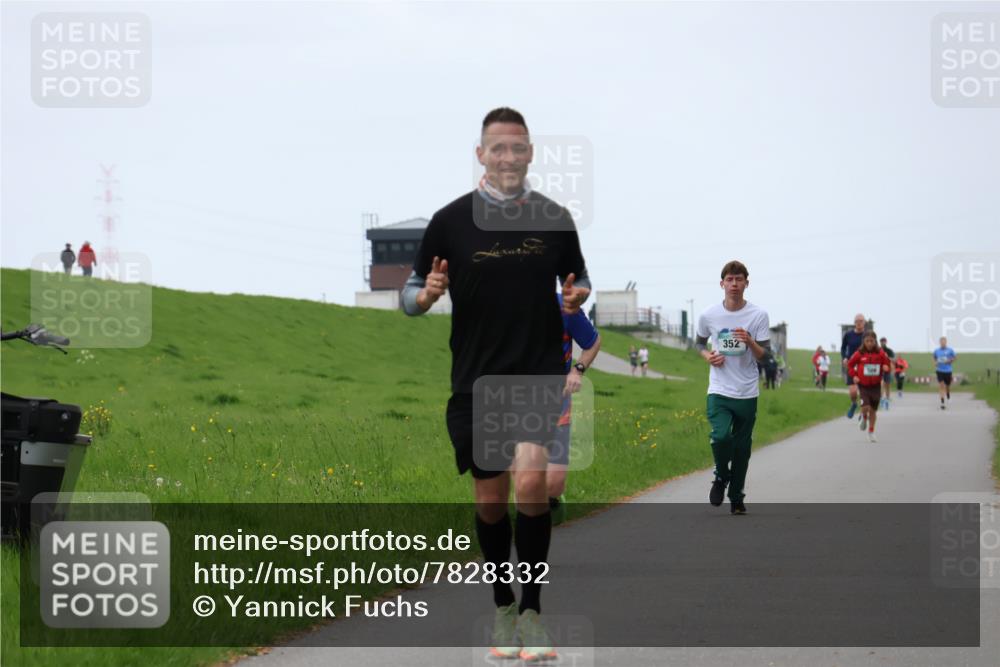 04.05.2025 - 8. Wedeler Halbmarathon Yannick Fuchs http://msf.ph/oto/7828332 04.05.2025 11:16:00 Laufen 352 meine-sportfotos.de