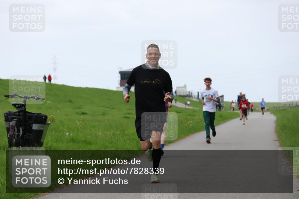 04.05.2025 - 8. Wedeler Halbmarathon Yannick Fuchs http://msf.ph/oto/7828339 04.05.2025 11:16:00 Laufen  meine-sportfotos.de