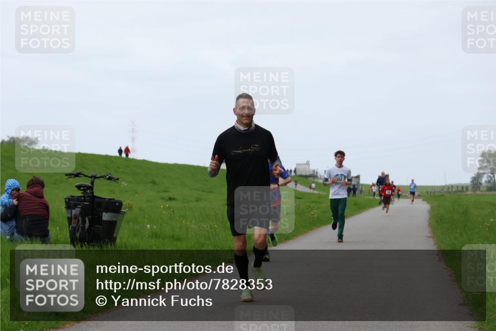 04.05.2025 - 8. Wedeler Halbmarathon Yannick Fuchs http://msf.ph/oto/7828353 04.05.2025 11:16:00 Laufen  meine-sportfotos.de