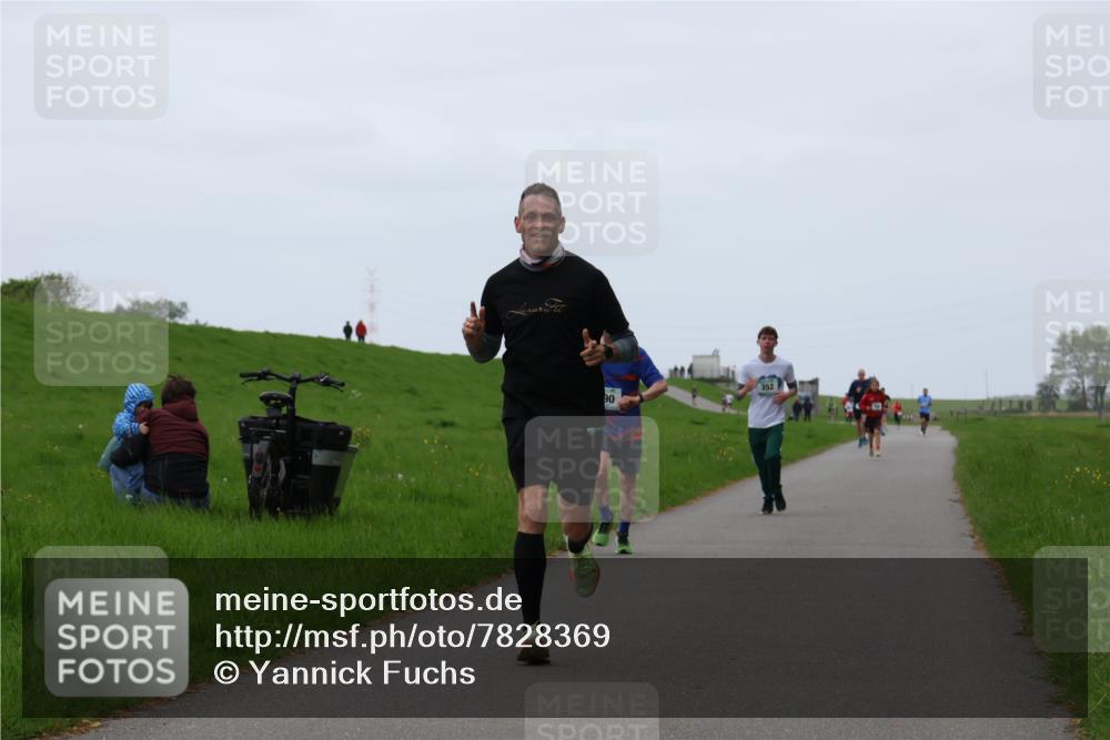04.05.2025 - 8. Wedeler Halbmarathon Yannick Fuchs http://msf.ph/oto/7828369 04.05.2025 11:16:01 Laufen 90, 352 meine-sportfotos.de