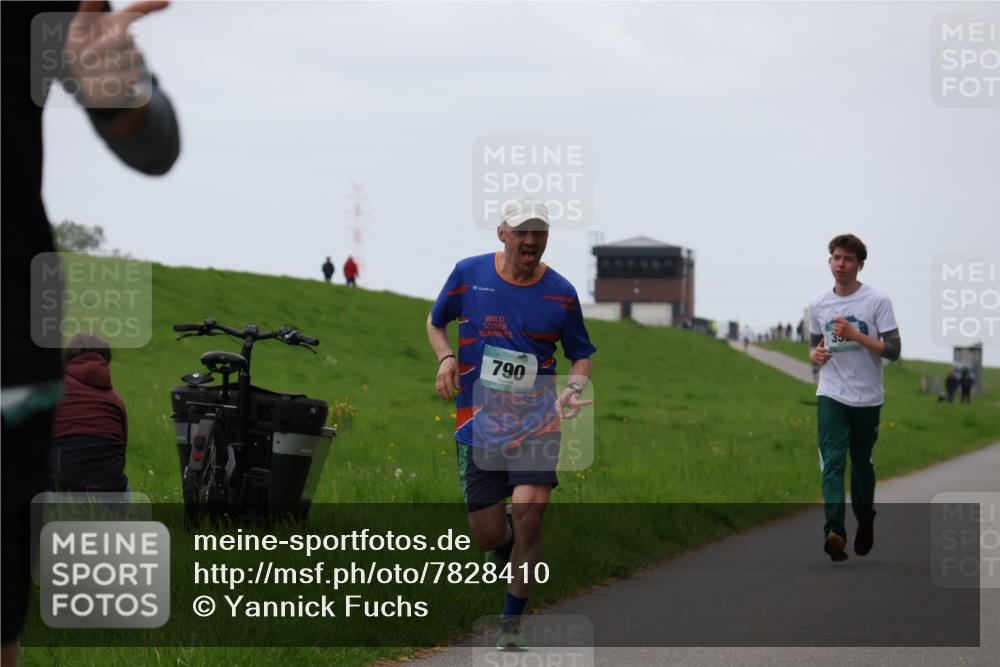 04.05.2025 - 8. Wedeler Halbmarathon Yannick Fuchs http://msf.ph/oto/7828410 04.05.2025 11:16:03 Laufen 790 meine-sportfotos.de