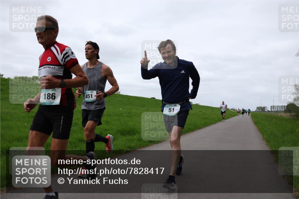 04.05.2025 - 8. Wedeler Halbmarathon Yannick Fuchs http://msf.ph/oto/7828417 04.05.2025 11:35:13 Laufen 186, 851, 51 meine-sportfotos.de