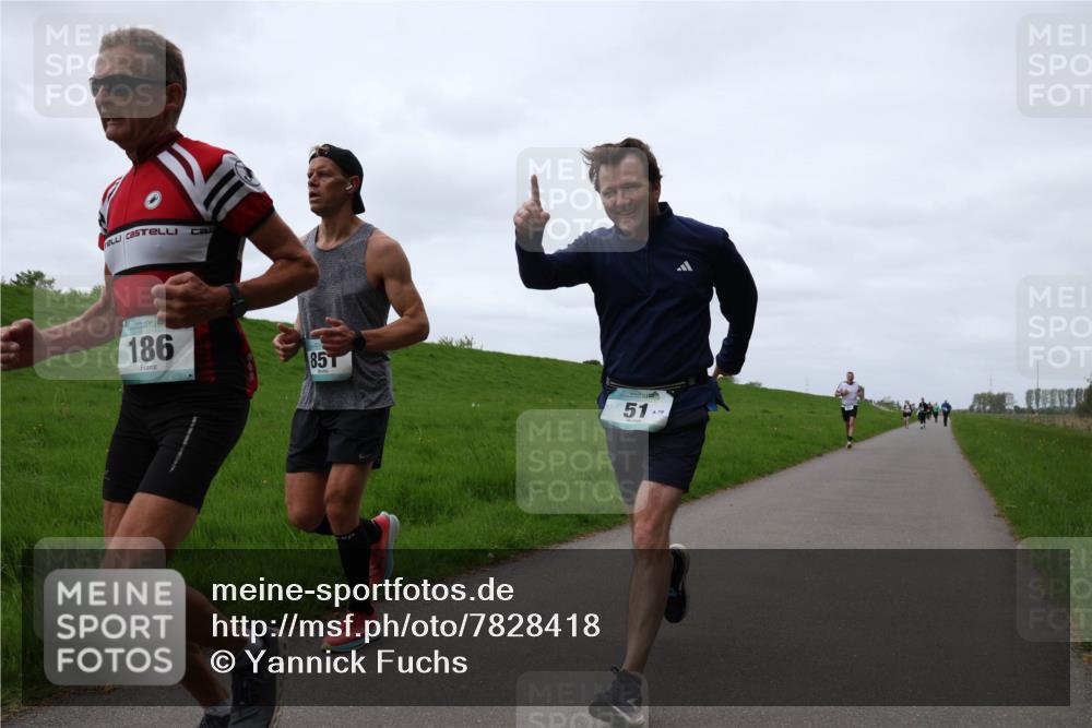 04.05.2025 - 8. Wedeler Halbmarathon Yannick Fuchs http://msf.ph/oto/7828418 04.05.2025 11:35:13 Laufen 186, 85, 51, 79 meine-sportfotos.de