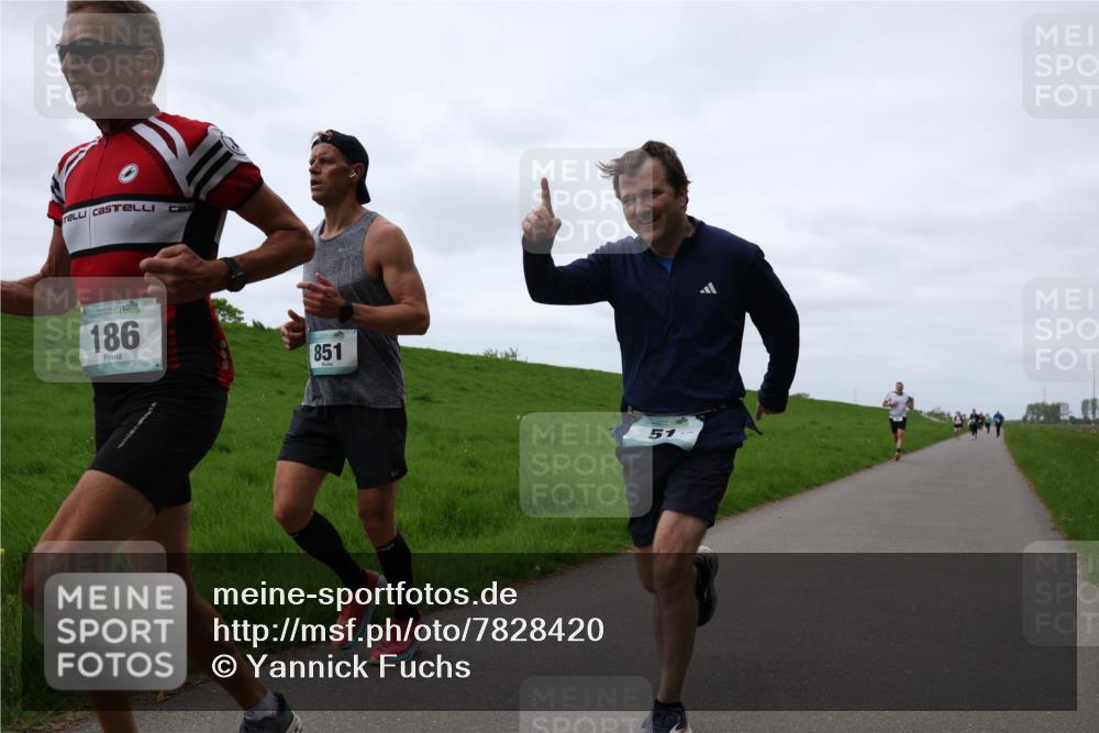 04.05.2025 - 8. Wedeler Halbmarathon Yannick Fuchs http://msf.ph/oto/7828420 04.05.2025 11:35:13 Laufen 186, 851, 51 meine-sportfotos.de