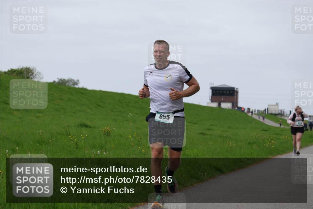 04.05.2025 - 8. Wedeler Halbmarathon Yannick Fuchs http://msf.ph/oto/7828435 04.05.2025 11:35:15 Laufen 855, 123 meine-sportfotos.de