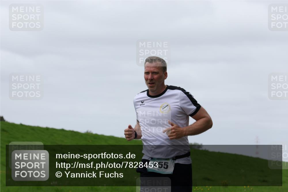04.05.2025 - 8. Wedeler Halbmarathon Yannick Fuchs http://msf.ph/oto/7828453 04.05.2025 11:35:17 Laufen 855 meine-sportfotos.de