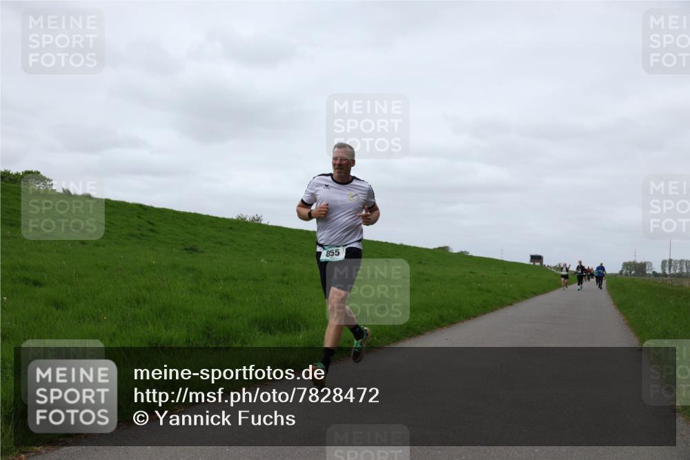04.05.2025 - 8. Wedeler Halbmarathon Yannick Fuchs http://msf.ph/oto/7828472 04.05.2025 11:35:18 Laufen 855 meine-sportfotos.de