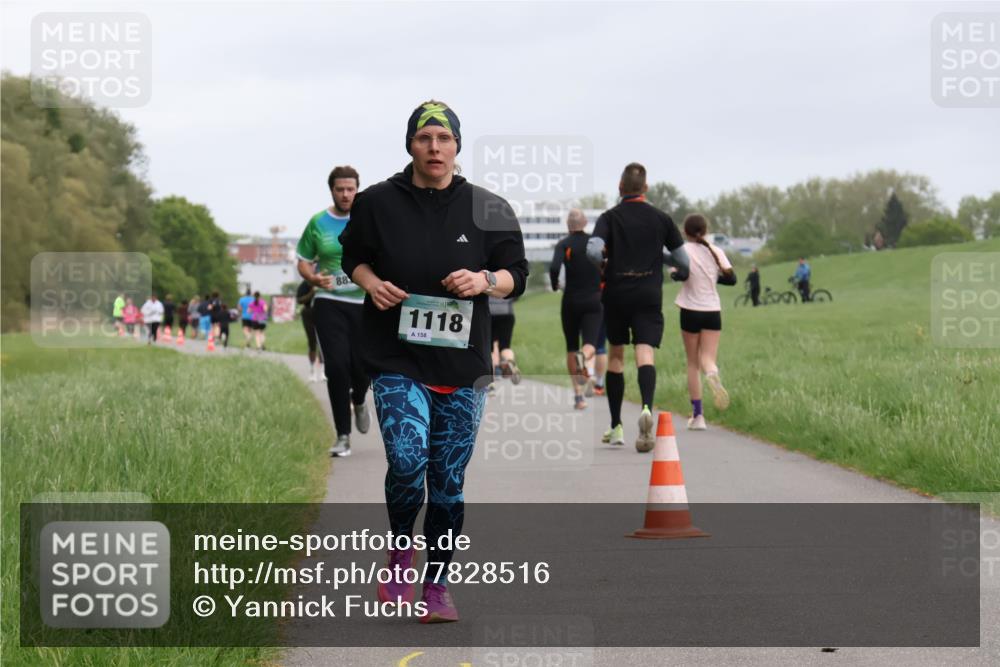 04.05.2025 - 8. Wedeler Halbmarathon Yannick Fuchs http://msf.ph/oto/7828516 04.05.2025 11:16:10 Laufen 88, 1118, 158 meine-sportfotos.de