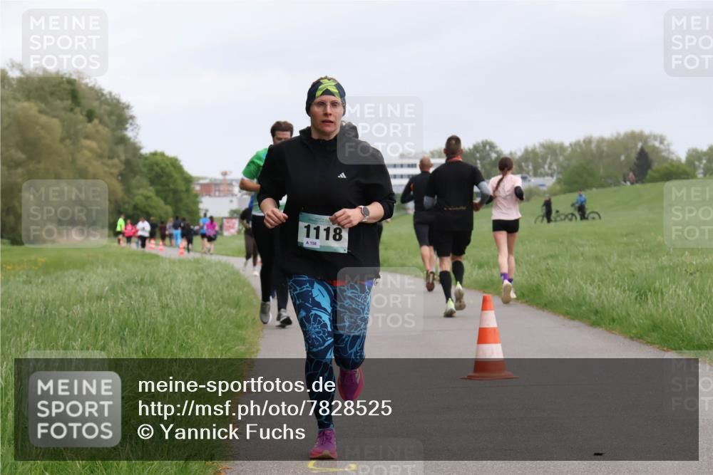 04.05.2025 - 8. Wedeler Halbmarathon Yannick Fuchs http://msf.ph/oto/7828525 04.05.2025 11:16:10 Laufen 1118, 158 meine-sportfotos.de