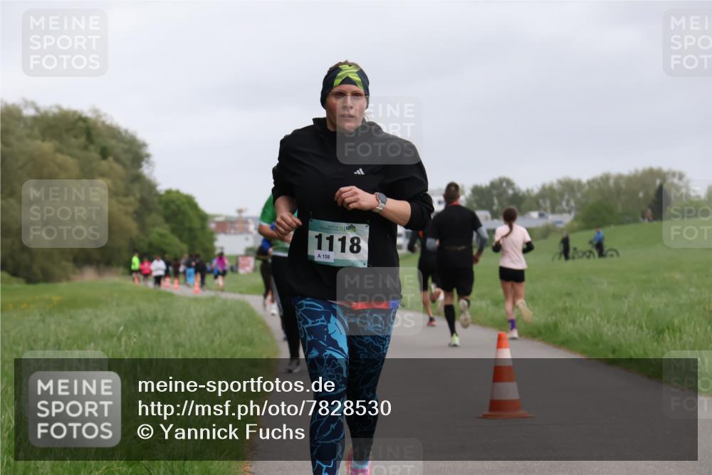 04.05.2025 - 8. Wedeler Halbmarathon Yannick Fuchs http://msf.ph/oto/7828530 04.05.2025 11:16:11 Laufen 1118, 158 meine-sportfotos.de