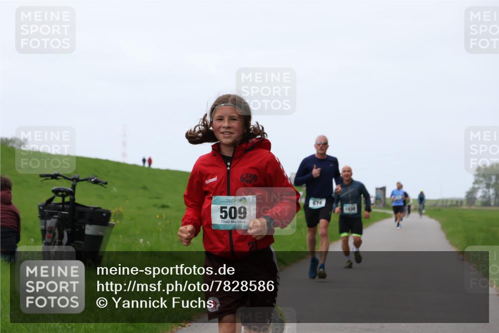 04.05.2025 - 8. Wedeler Halbmarathon Yannick Fuchs http://msf.ph/oto/7828586 04.05.2025 11:16:19 Laufen 509, 674, 1038 meine-sportfotos.de