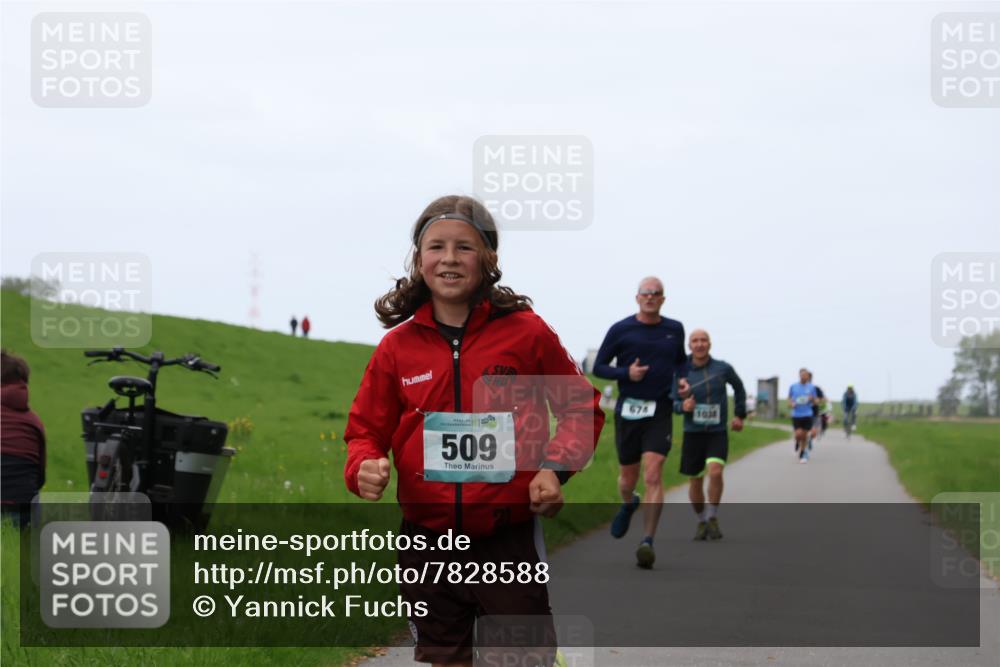 04.05.2025 - 8. Wedeler Halbmarathon Yannick Fuchs http://msf.ph/oto/7828588 04.05.2025 11:16:19 Laufen 509, 674, 1038 meine-sportfotos.de