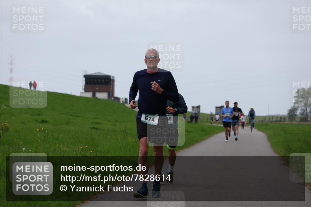 04.05.2025 - 8. Wedeler Halbmarathon Yannick Fuchs http://msf.ph/oto/7828614 04.05.2025 11:16:20 Laufen 674, 38 meine-sportfotos.de