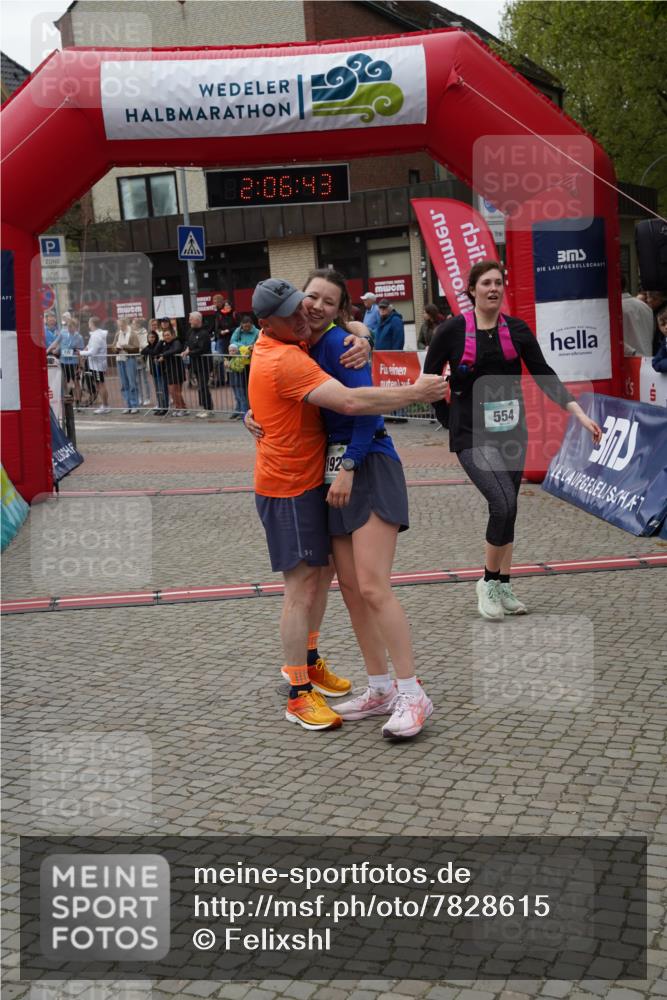 04.05.2025 - 8. Wedeler Halbmarathon Felixshl http://msf.ph/oto/7828615 04.05.2025 12:06:41 Ziel 192, 195, 554 meine-sportfotos.de