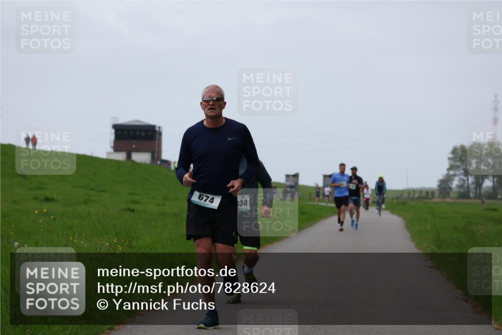 04.05.2025 - 8. Wedeler Halbmarathon Yannick Fuchs http://msf.ph/oto/7828624 04.05.2025 11:16:21 Laufen 674, 38 meine-sportfotos.de