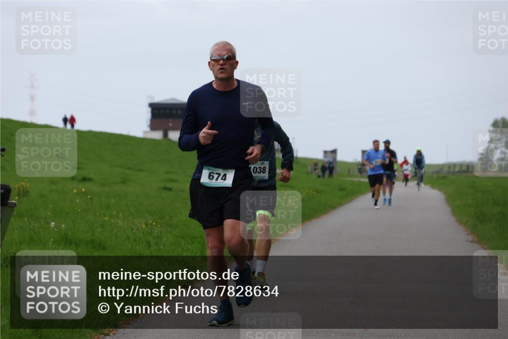 04.05.2025 - 8. Wedeler Halbmarathon Yannick Fuchs http://msf.ph/oto/7828634 04.05.2025 11:16:21 Laufen 674, 038 meine-sportfotos.de