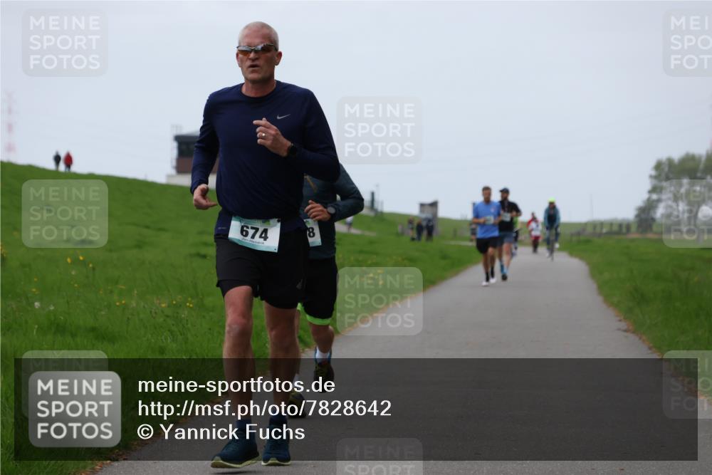 04.05.2025 - 8. Wedeler Halbmarathon Yannick Fuchs http://msf.ph/oto/7828642 04.05.2025 11:16:22 Laufen 4812, 674 meine-sportfotos.de