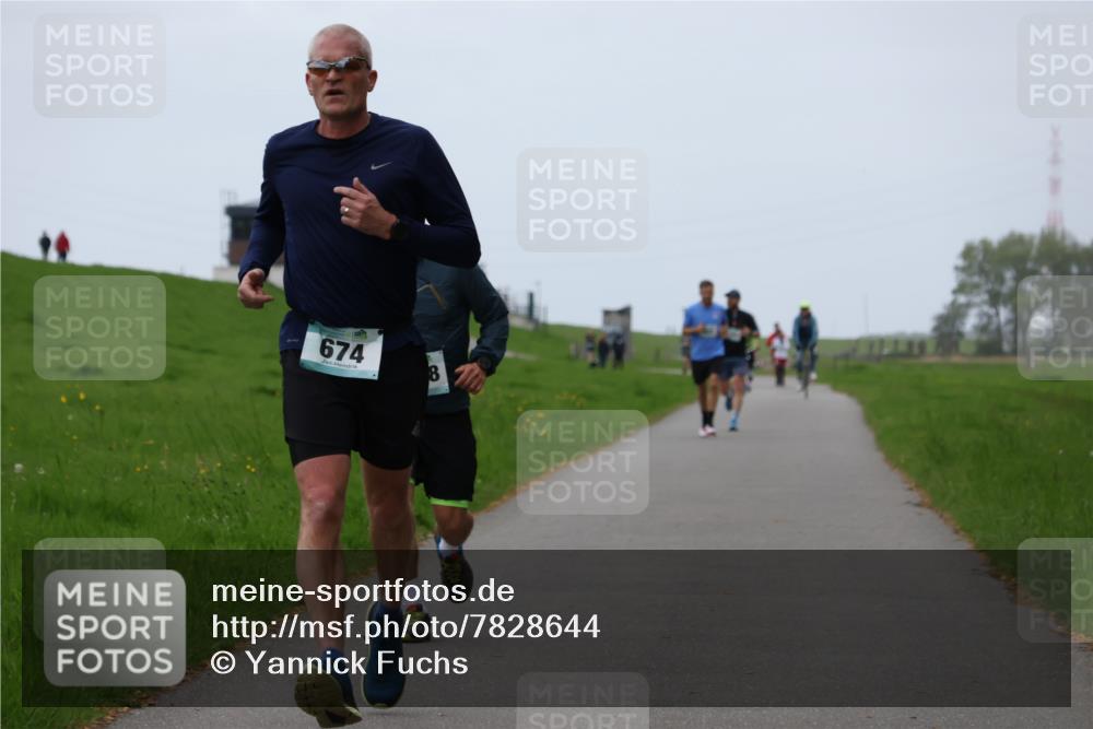 04.05.2025 - 8. Wedeler Halbmarathon Yannick Fuchs http://msf.ph/oto/7828644 04.05.2025 11:16:22 Laufen 674, 8 meine-sportfotos.de