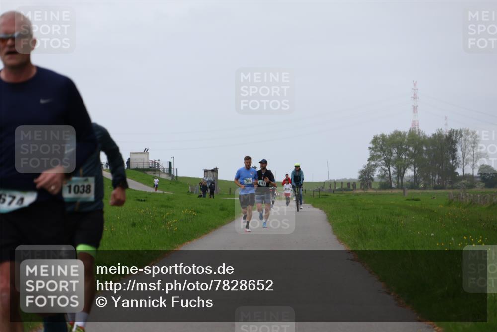 04.05.2025 - 8. Wedeler Halbmarathon Yannick Fuchs http://msf.ph/oto/7828652 04.05.2025 11:16:23 Laufen 674, 1038, 303, 1181 meine-sportfotos.de