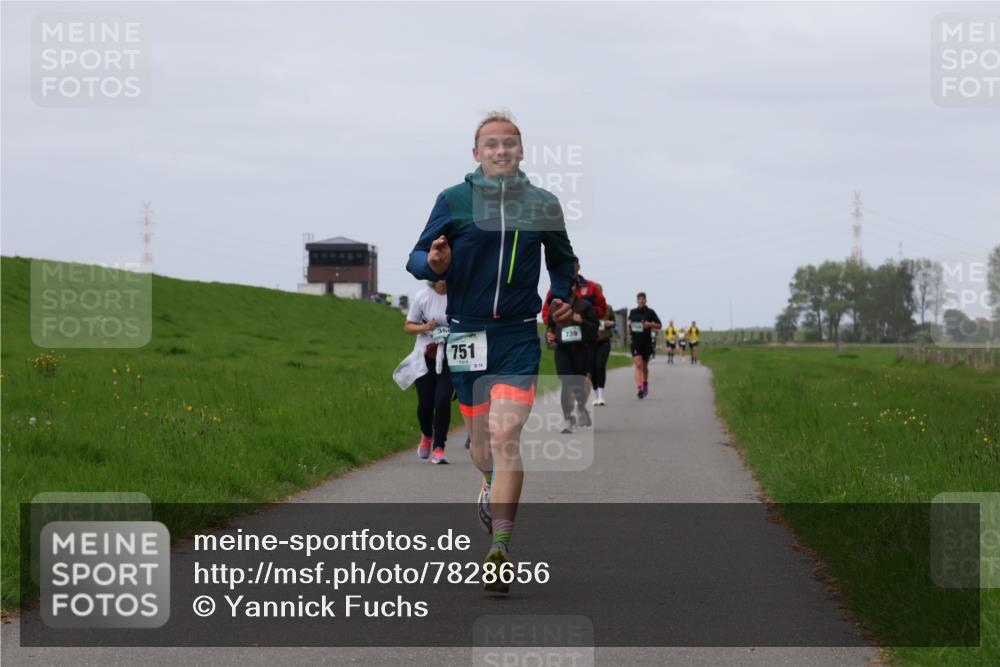 04.05.2025 - 8. Wedeler Halbmarathon Yannick Fuchs http://msf.ph/oto/7828656 04.05.2025 11:35:36 Laufen 751, 74, 739 meine-sportfotos.de
