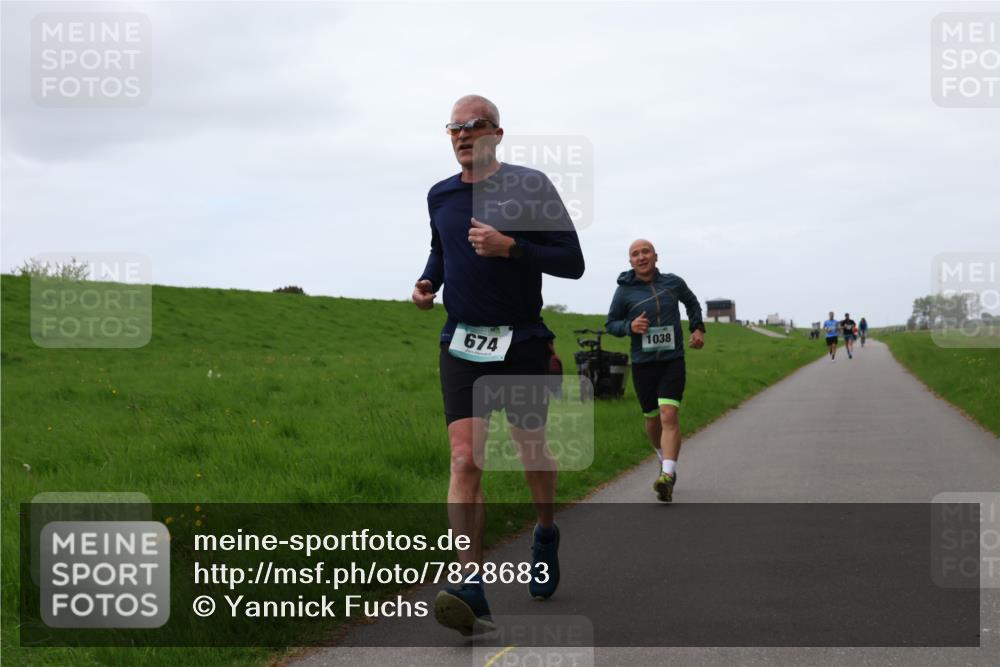 04.05.2025 - 8. Wedeler Halbmarathon Yannick Fuchs http://msf.ph/oto/7828683 04.05.2025 11:16:25 Laufen 1038, 674 meine-sportfotos.de